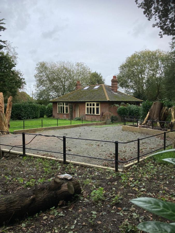 Woodland Retreat, Market Lane, Blundeston, Lowestoft Exterior foto